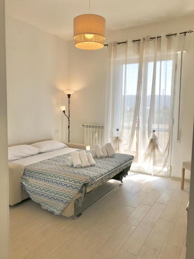Casa Del Sole Apartment Savona Bagian luar foto