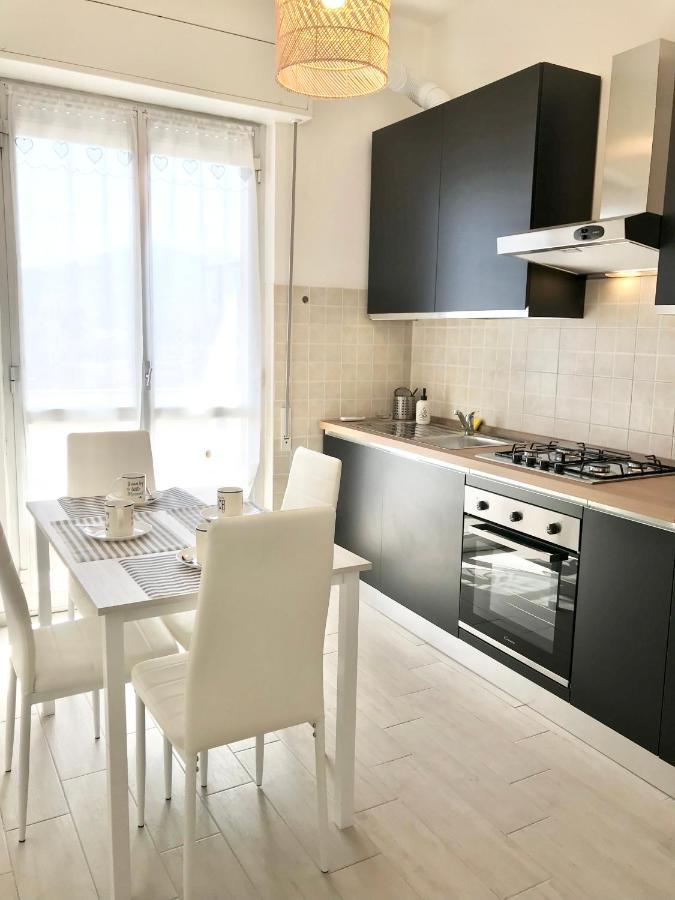 Casa Del Sole Apartment Savona Bagian luar foto
